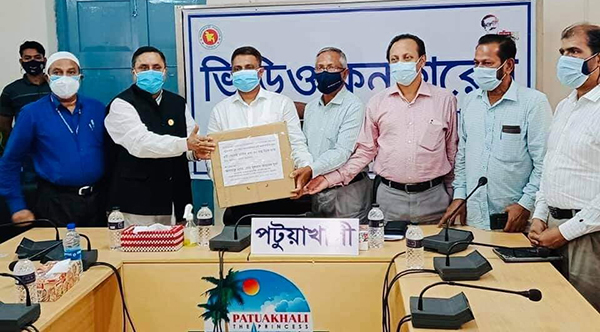 প্রধানমন্ত্রীর ডাকে সারা দিয়ে করোনা কালিন সময়ে সাধারণ মানুষের উন্নত চিকিৎসায় পাশে দাড়িয়েছেন আওয়ামীলীগ নেতা সুলতান আহমেদ মৃধা