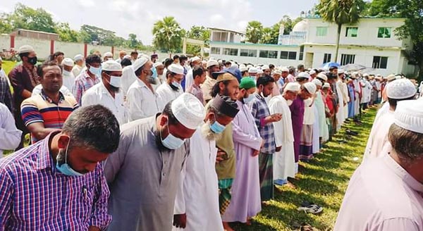 বরুড়ায় খলারপাড় মাদরাসার সাবেক আরবী প্রভাষকের জানাজা ও দাফন সম্পন্ন 