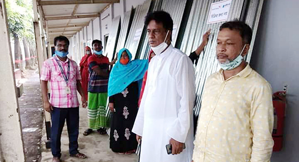 টঙ্গীতে আগুনে পুড়েছে ঘরবাড়ি, ক্ষতিগ্রস্তদের পাশে ওয়ার্ল্ড ভিশন বাংলাদেশ