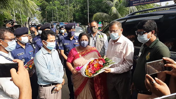 আখাউড়া স্থলবন্দর দিয়ে ভারত গেলেন তথ্যমন্ত্রী