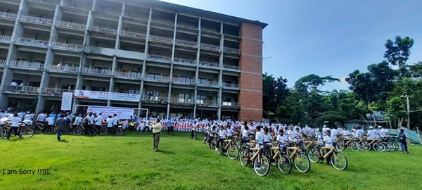   আবুল কালাম ফাউন্ডেশনের সাইকেল উপহার পেলো ৩শ’ শিক্ষার্থী