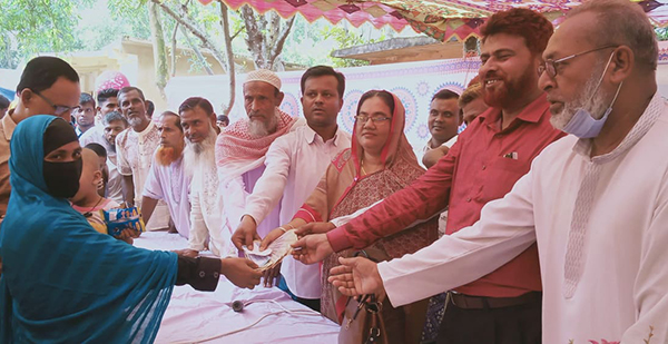 ইসলামপুর কুলকান্দি যত্ম প্রকল্পের নগদ অর্থ বিতরণ