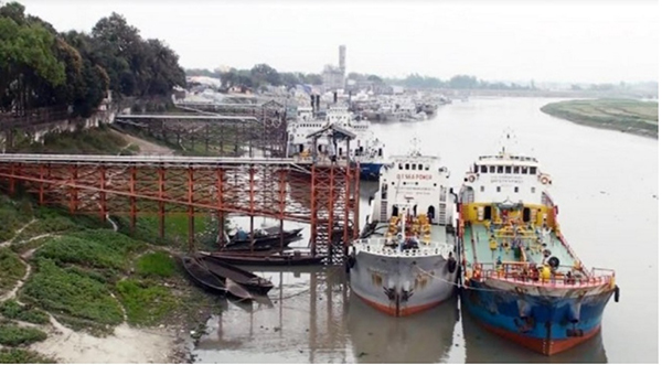 নব্যতা সংকটে স্থবির বাঘাবাড়ী নৌ-বন্দর