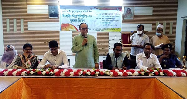 মুরাদনগরে শীতকালীন ক্রীড়া প্রতিযোগিতার পুরস্কার বিতরন