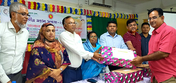 হোমনায় সফল মৎস্যচাষীদের সম্মাননা প্রদান 