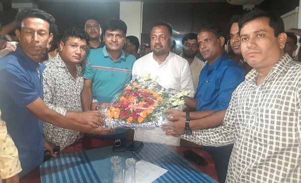 স্বেচ্ছাসেবক দলের নবগঠিত কেন্দ্রীয় নেতৃবৃন্দ কে সিরাজগঞ্জে সংবর্ধনা