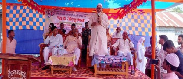 ইসলামপুরে দশানী নদী ভাঙ্গনে ডাম্পিং কাজের উদ্বোধন ধর্ম প্রতিমন্ত্রী 
