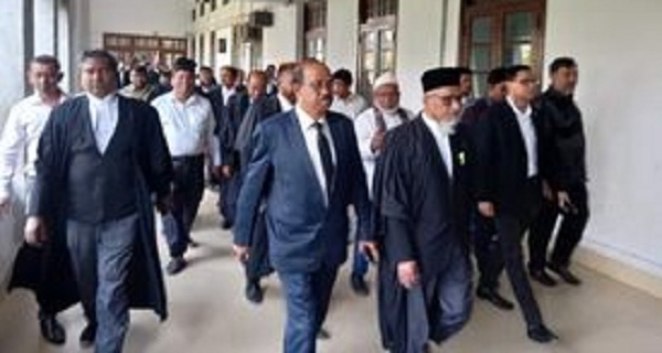 জাতীয় পাটির চেয়ারম্যান গোলাম মোহাম্মদ কাদের এমপির মামলা প্রত্যাহারের দাবীতে বিক্ষোভ