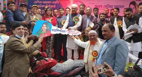 হোমনায় সেলিমা আহমাদ এমপি ফুটবল টুর্নামেন্ট ফাইনাল: আলীপুর একাদশ চ্যাম্পিয়ন