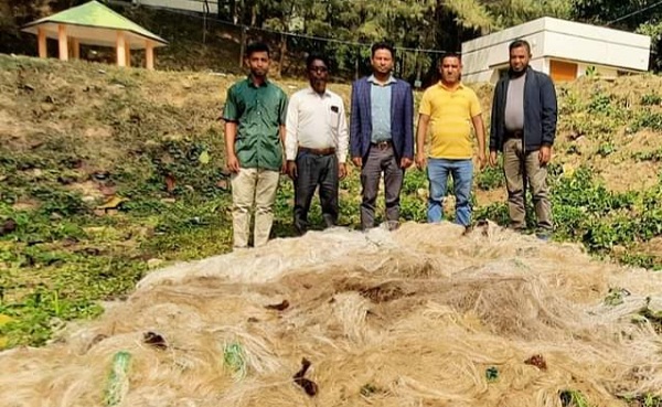 মীরসরাই মহামায়া লেকে দু'হাজার মিটার অবৈধ কারেন্ট জাল জব্দ 