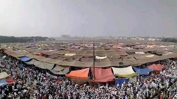 টঙ্গীর তুরাগ নদীর তীরে লাখো মুসল্লির জুমার নামাজ আদায়