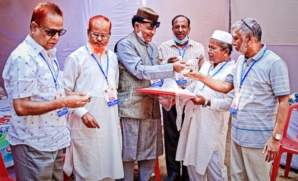 চট্টগ্রামের পাহাড়তলীতে হাজী আব্দুস সালাম মাস্টার স্মৃতি স্মরণে পারিবারিক মিলন মেলা ও পিঠা উৎসব উদযাপন