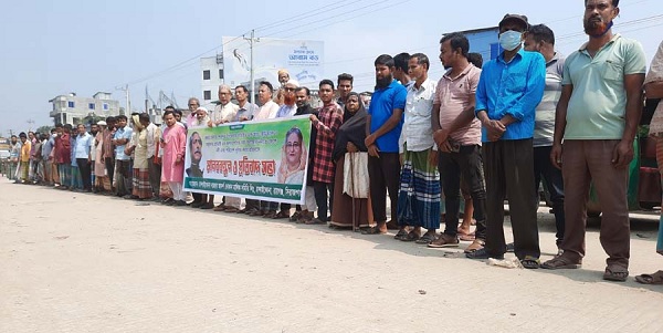 রায়গঞ্জে ফুলজোড় নদীতে বর্জ্য অপসারণের দাবীতে মানববন্ধন ও প্রতিবাদ সভা