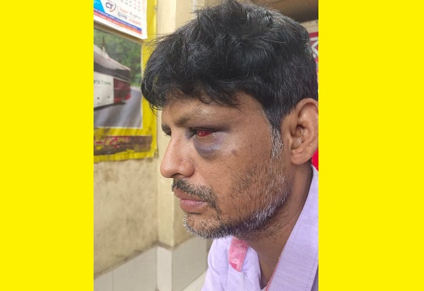 দুষ্কৃতিকারীদের হামলায় চট্টগ্রামে সেঁজুতি ট্রাভেলসের ম্যানেজার আহত