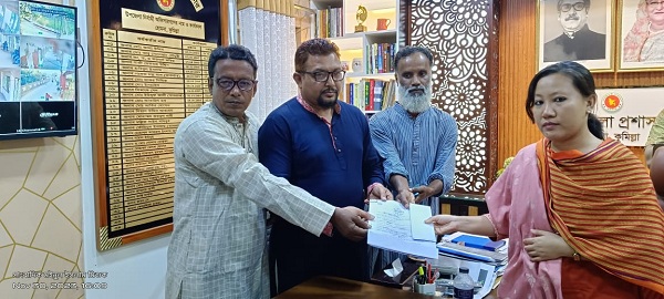 কুমিল্লা-২ (হোমনা-মেঘনা) আসনে জাতীয় পার্টির প্রার্থীর মনোনয়নপত্র দাখিল