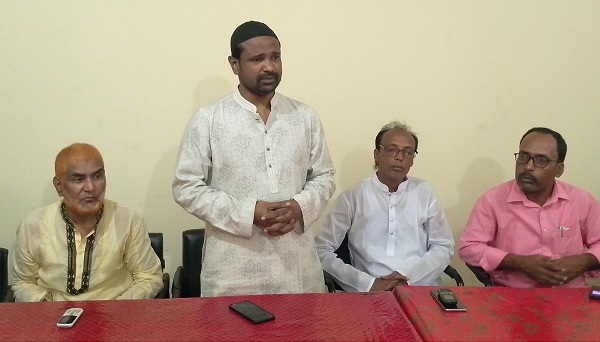 রায়গঞ্জে চেয়ারম্যান প্রার্থীর মতবিনিময়