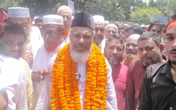 ইসলামপুরে জামায়াত নেতা সামিউল হক ফারুকী সংবর্ধনা