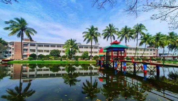 পবিপ্রবি থেকে উপাচার্য চায় বিশ্ববিদ্যালয়ের গ্রাজুয়েটবৃন্দ