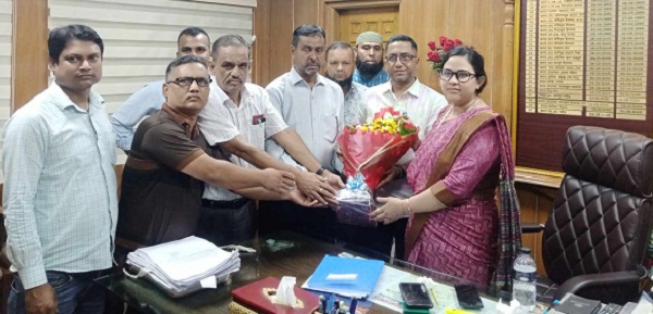 শিবপুরে সদ্য ‍ যোগদানকারী উপজেলা নির্বাহী কর্মকর্তার সাথে ইউনিয়ন পরিষদ সচিব সমিতি নেতৃবৃন্দের মত বিনিময় 