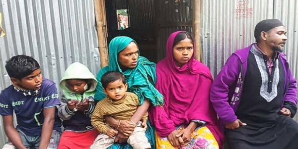 কুড়িগ্রামে অভাবের তাড়নায় কোলের সন্তানকে বিক্রি করলেন মা