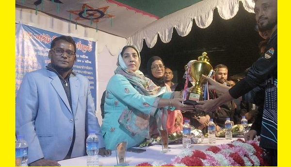 মতিঝিলে মিনি নাইট ক্রিকেট টুর্নামেন্ট ও পুরস্কার বিতরণী অনুষ্ঠিত