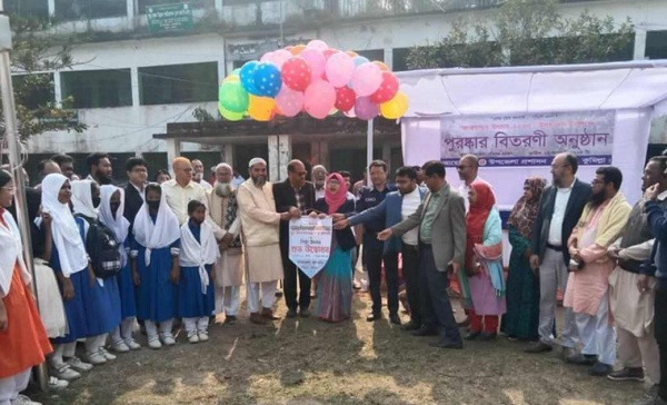 আমরা নিজেদের থেকে প্লাস্টিক পণ্যের বিকল্প পণ্য ব্যবহার শুরু করতে হবে-্ইউএনও সাহিদা
