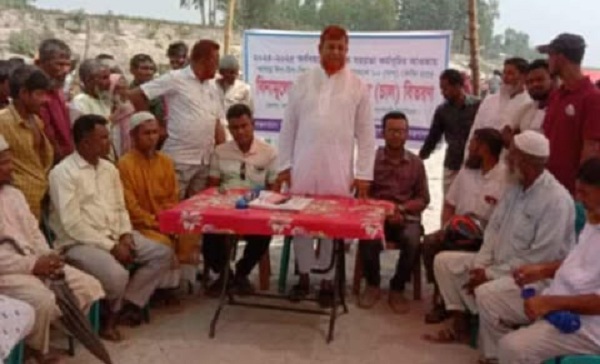 ইসলামপুরে সাপধরী ইউনিয়নে হতদরিদ্র মানুষের মাঝে ভিজিএফএর চাল বিতরণ শুরু