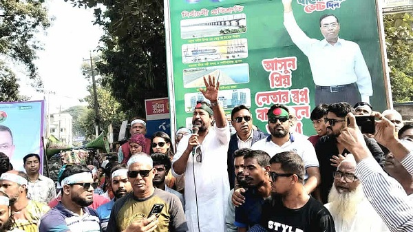 প্রিয় জন্মভূমিকে আমরা ভালোবাসি অন্যায় জুলুমের বিরুদ্ধে রুখে দাঁড়িয়েছি:ফরহাদ খান