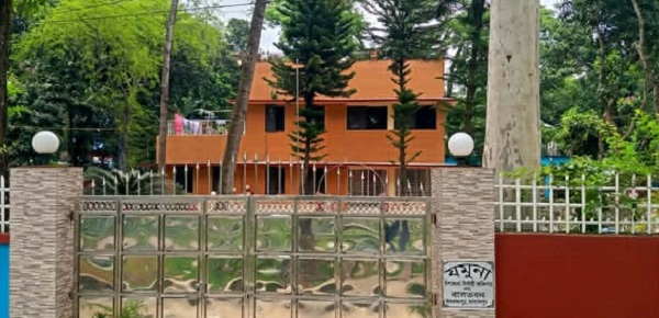 ​কনডেমড ভবনের মায়া কাটিয়ে বিদায় নিলেন ইসলামপুরে ইউএনও রয়ে গেল লাখ টাকার অপচয়ের প্রশ্ন!